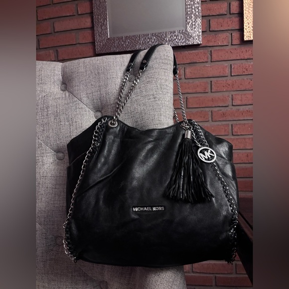 Michael Kors Chelsea Large Chain Shoulder Bag❤️😎